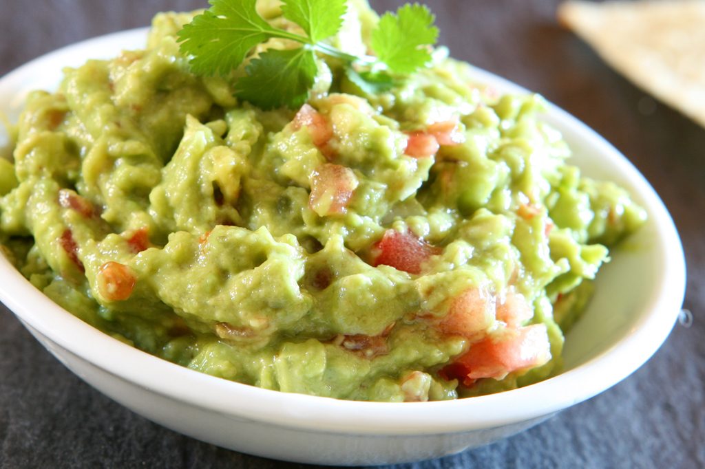 GARLIC AND LIME AVOCADO GUACAMOLE